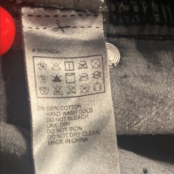 Forever 21 Dark Blue Jean Shorts High-Waisted Cuffed - Picture 4 of 4